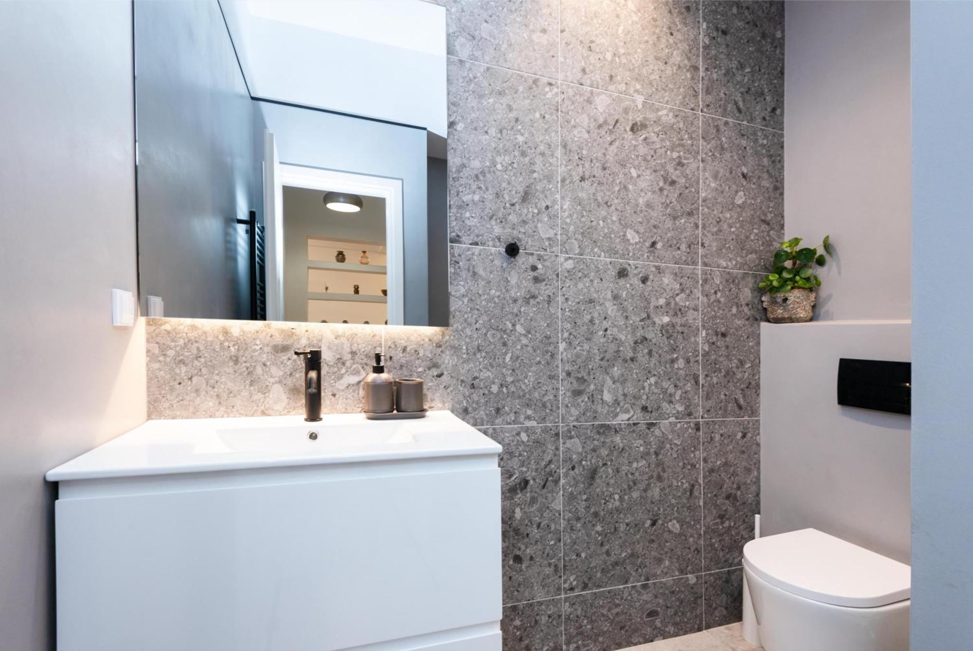 Zen Love, Exarchia Appartement Athene