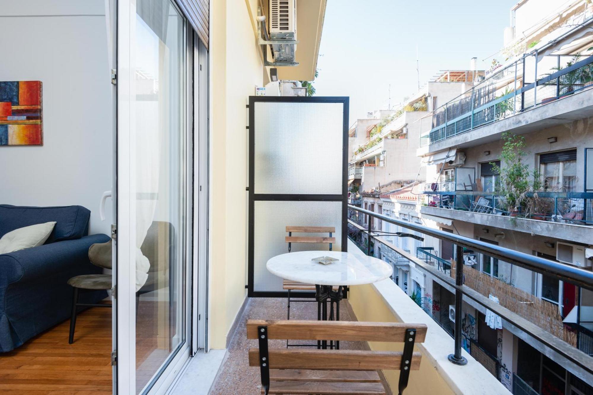 Zen Love, Exarchia Athens
