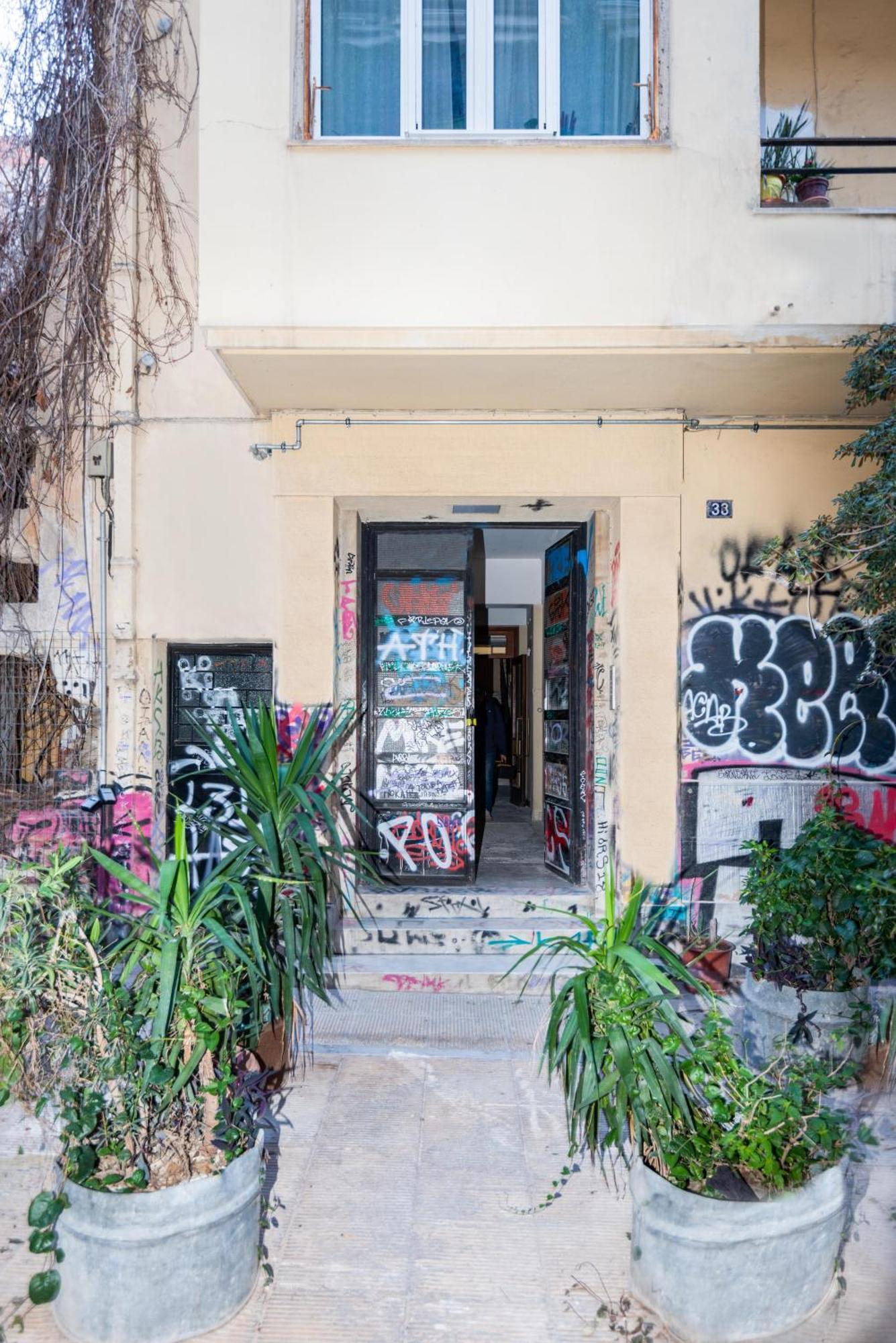 Zen Love, Exarchia *